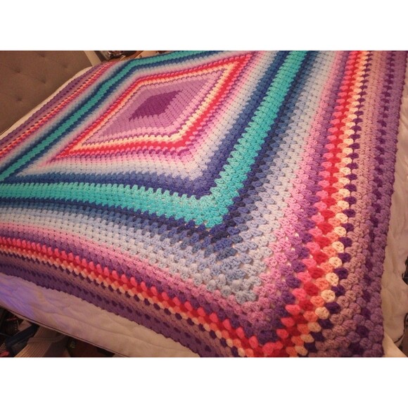 Vtg Vintage Handmade Crochet Afghan Throw Granny Blanket Rainbow 70" X 70" XL - Picture 5 of 10